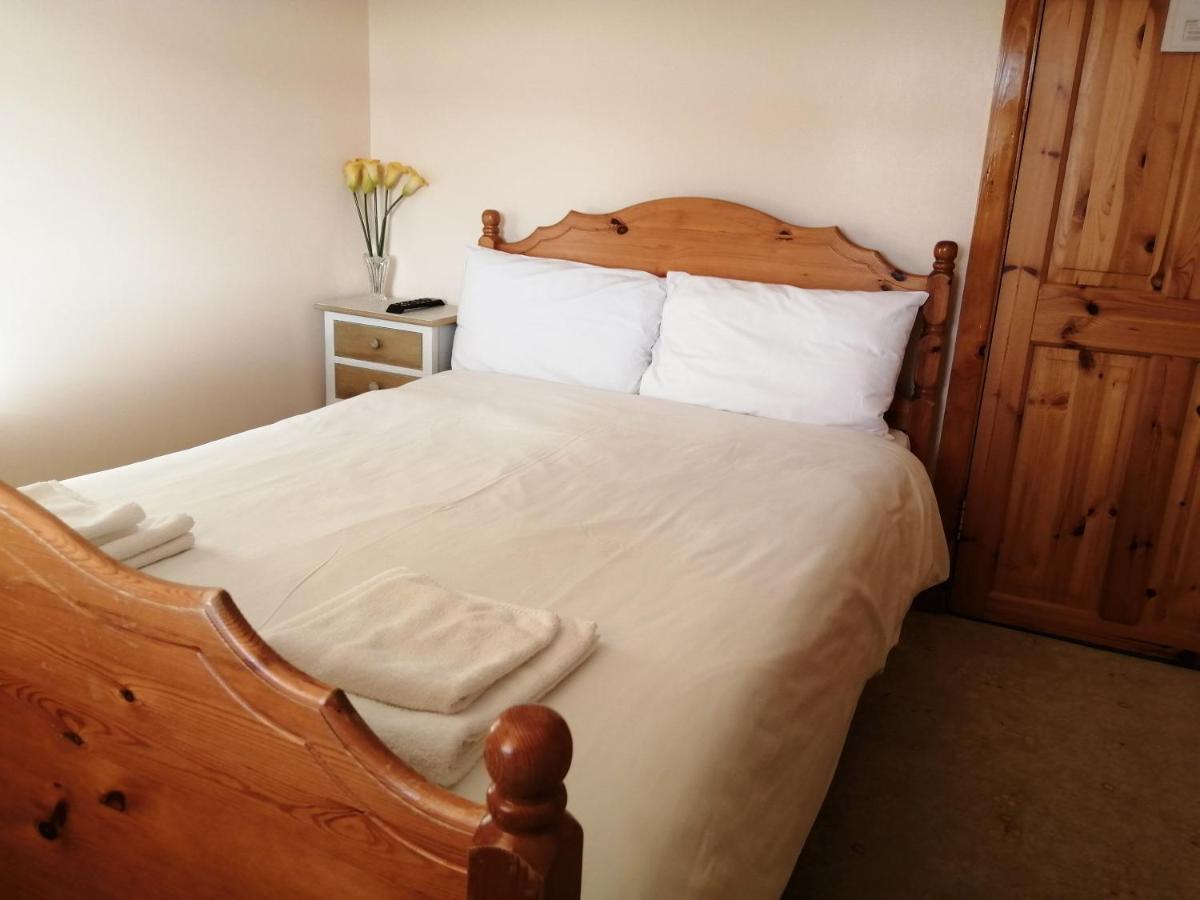 Russell'S Apartman Dingle Kültér fotó